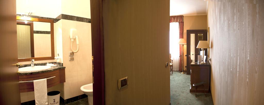 Hotel Jolly Castrovillari Eksteriør billede